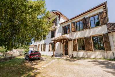 Villa Mirecourt 9 pi&egrave;ce(s) 258m2