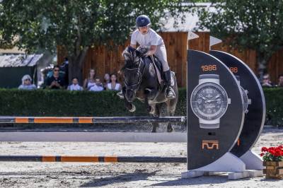 Poni B salto