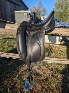 Sella da dressage devoucoux  17