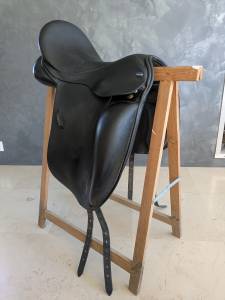 Sella da dressage euroriding titan ii 17