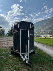 Remorque  thiel de luxe pour 2 chevaux