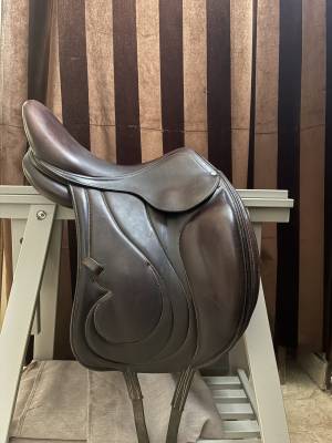 Sella da dressage antarès  17