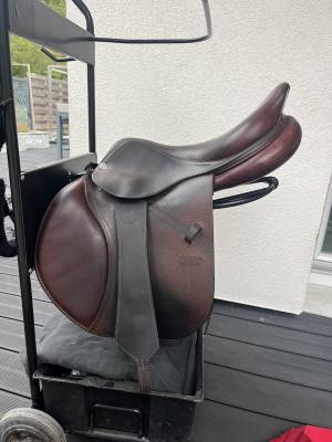 Selle cwd 17 pouces 
