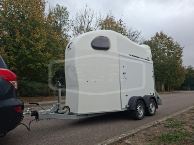 Van occasion – cheval liberte – gold one white line – 1.5 places - blanc - 2020