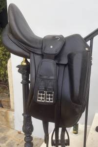 Selle de dressage aulion taille 16,5
