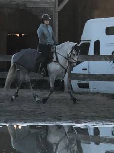UNE PONETTE  AVEC  UN BEL AVENIR SPORTIF