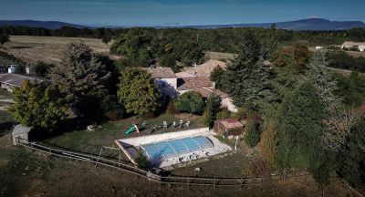 Equestrian bed and breakfast  alpes-de-haute-provence