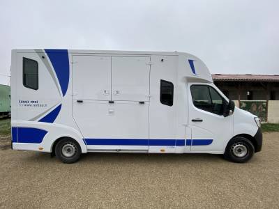 Location camion pour chevaux secteur taponas