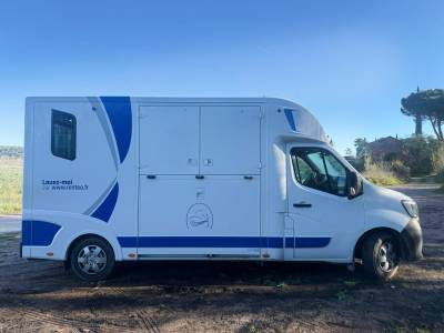 Location camion pour chevaux rocbaron