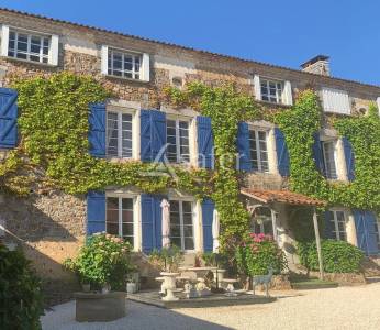 En périgord vert, belle maison d'hôtes du 18ème siècle, idé