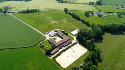 Luxurious equestrian property  ain
