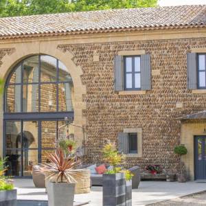 Splendide domaine provençal avec dépendances équestres
