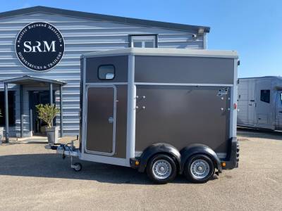Horse trailer ifor williams  2 stalls 2021 used
