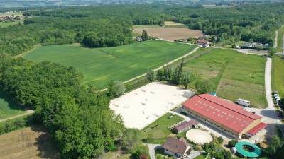 Superbe centre équestre à vendre - 25 minutes de genève - ba