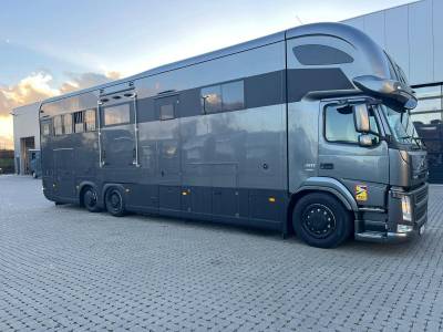 Camión para caballos volvo fm410 2017 de segunda mano