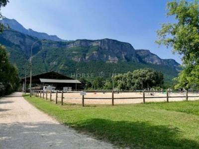 Centre equestre en activité en Isère
