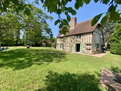 Beuvron en auge – propriété de 2 maisons  – 2,6ha 