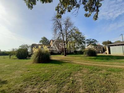 Domaine de chasse sur 89 ha + 52 ha de terres