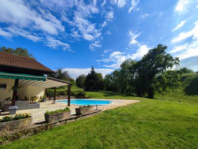 Maison familiale 20 min génève 2 hectares 