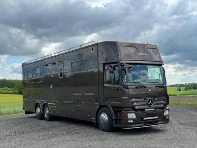 Mercedes actros 7 chevaux pop out