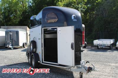 Horse trailer cheval liberte  2 stalls 2023 used