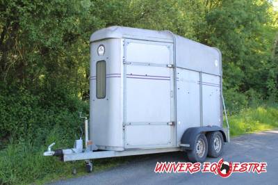 Horse trailer fautras  2 stalls 1996 used