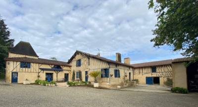 Superbe domaine equestre de 42 hectares