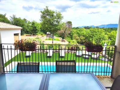 83 - TOURVES - VILLA PLAIN-PIED PISCINE 20000m²