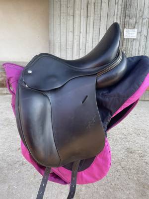 Selle de dressage équipe taille 16,5