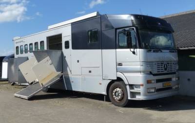 Camion pl chevaux mercedes actros  2001 occasion