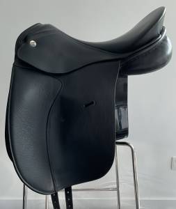 à vendre selle de dressage kn karl niedersüss allegro