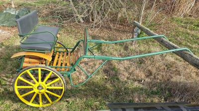 Voiture attelage 2 roues cheval