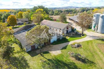 A reprendre en quercy caussadais, rare et beau domaine agricole