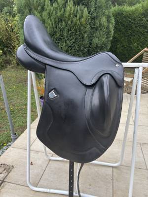 Selle dressage bâtes artist