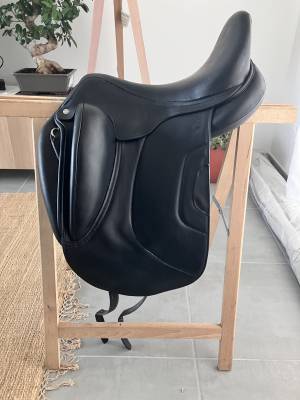 Selle de dressage antares tempo