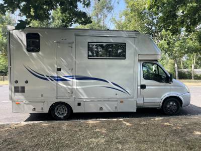 Camion aménagé chevaux iveco