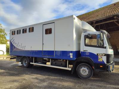 Vds camion chevaux mercédés