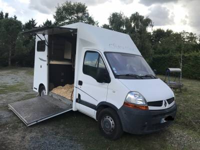 Renault master 2.5 dci–120 cv + attelage