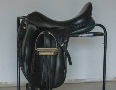 Selle de dressage equipe carbon victoria, taille 17,5