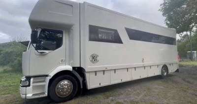 Camion pl 5 chevaux +home car 4 pers