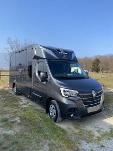 Renault master 2023 km 11'000 165 cv cabine 5 places