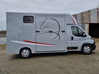 A vendre camion 2 chevaux fiat ducato