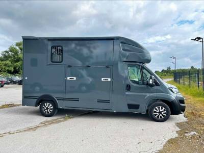 Peugeot boxer dci 165 msg light dressage