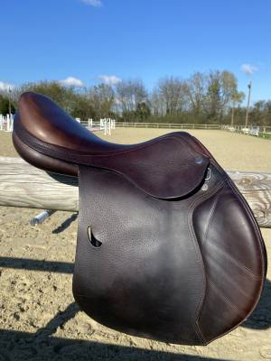 Selle jumping emporio de chez equipe