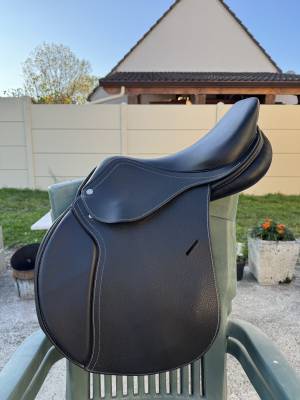 Selle d'équitation en cuir  