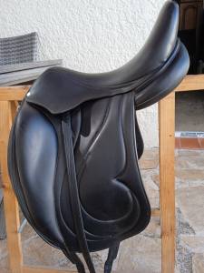 Selle de dressage antarès cadence 17,5