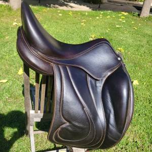 Selle antarès de dressage à vendre 