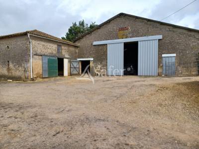 Ferme sur 33ha (sau)