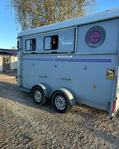 Horse trailer Fautras oblic 3 Stalls 2019 Used