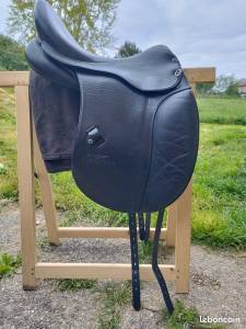 Selle stubben virginia dressage 17.5